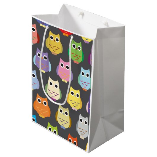 Colorful Owls Medium Cadeauzakje (Voorkant Gekanteld)