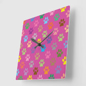 Colorful paw prints pattern vierkante klok (Hoek)