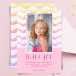 Colorful Pink Stars Birthday Kinder Girl Foto Bedankkaart<br><div class="desc">Colorful Pink Stars Birthday Kinder Girl Foto bedankt je kaart. Cute roze verjaardag bedankt je kaart voor je vrienden en familie. Upload uw foto en personaliseer de kaart met jouw naam en tekst. De kaart heeft kleurrijke sterren en golven. Geweldig als dank voor je kaart voor meisjes.</div>