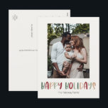 Colorful Prettige feestdagen Verticaal één foto<br><div class="desc">Dit kleurrijke prettige feestdagen verticale briefkaart met één fotovakantie is perfect voor uw leuke, creatieve, heldere groet. Het is een uniek, speels modern lettertype in rood, boho tan, en licht en donkergroen, maken een gelukkig seizoensgebonden gevoel mogelijk. Als je de donkere winter van je geliefden wilt ophelderen met een schattige...</div>