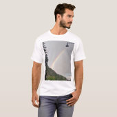 Colorful Rainbow Over Suburban Street Lamp  T-shirt (Voorkant volledig)