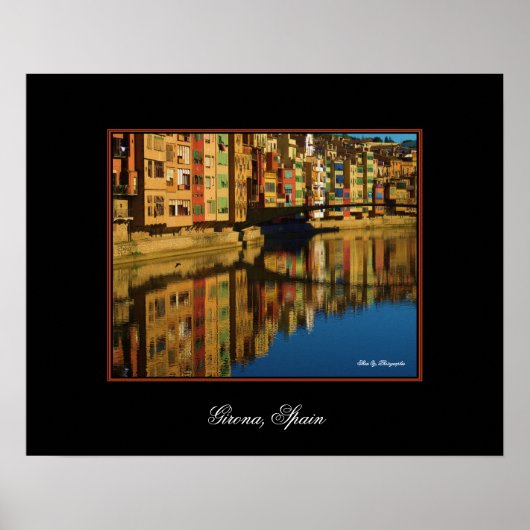 Colorful Reflections in Girona, Spanje Poster (Voorkant)