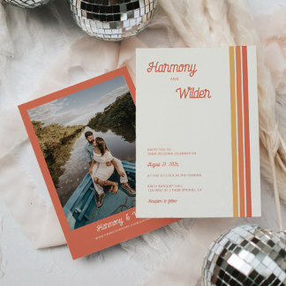 Colorful Retro 70s Wedding Invitation with Stripes Kaart