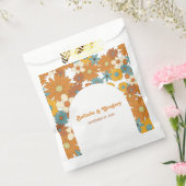 Colorful Retro Flowers 60's 70's Arch Wedding Bedankzakje (Gezegeld)