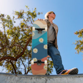 Colorful Retro Waves & Daisies Pattern Persoonlijk Skateboard