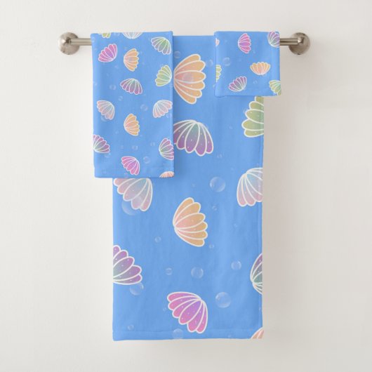 Colorful Seashells Pattern Light Blue Bad Handdoek (Insitu)
