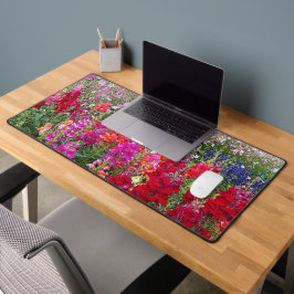 Colorful Snapdragon Garden Floral Bureaumat
