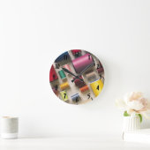 Colorful Spools of Thread Ronde Klok (Huis)