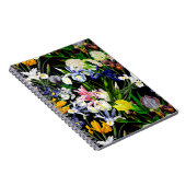 Colorful Victoriaans Iris Flowers op Black Pattern Notitieboek (Rechterzijde)
