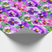 Colorful Violets Pansy Flowers Pattern Cadeaupapier (Hoek)