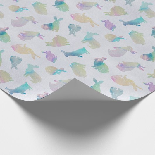 Colorful Waterverf Bunnies Pattern on White Cadeaupapier (Hoek)