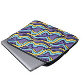 Colorful Waves Funky Retro Modern Patroon Laptop Sleeve (Voorkant onderkant)