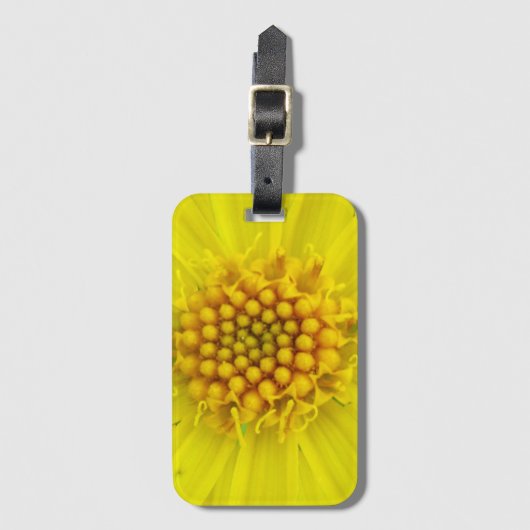 Colorful Yellow Arnica Wildflower Detail Bagagelabel (Voorkant (verticaal))