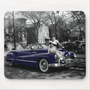 Colorsplash Woman 1950's Buick Roadmaster Auto Muismat