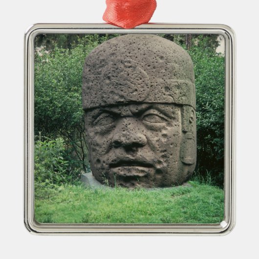 Colossaal hoofd metalen ornament (Voorkant)