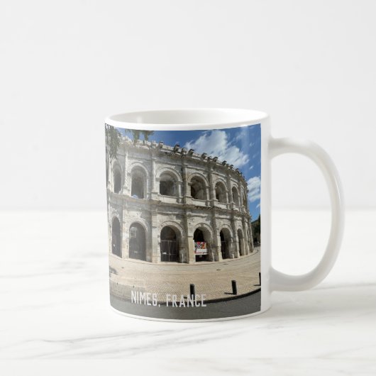 Colosseum in Nimes, Frankrijk op een Koffiemok (Rechts)