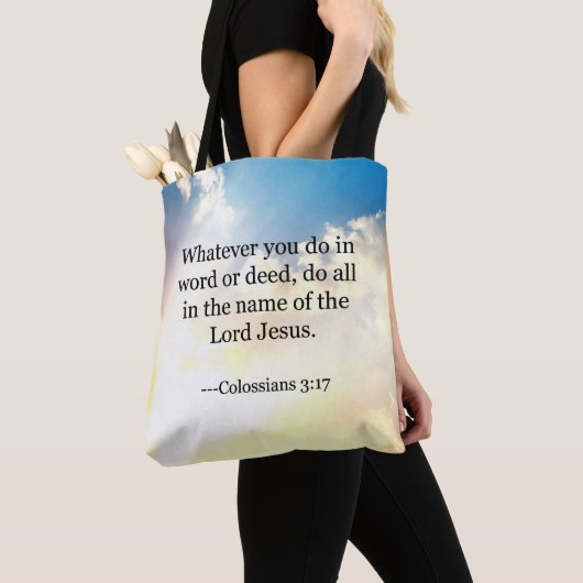 Colossiaans, 3:17, Christelijke Bijbelscripts Tote Bag (Dichtbij)