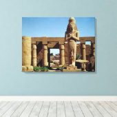 Colossus van Ramses II: standbeeld van Ramses Canvas Afdruk (Insitu (Houten vloer))