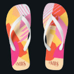 Colour Block Wedding Mrs Bride Summer ID740 Teenslippers<br><div class="desc">Abstracte kleurenblokkering in een vet kleurenpalet van warm roze, tangerine sinaasappel en goudgeel zorgt voor een opvallende achtergrond voor de stukken in deze eigentijdse bruidssuite. De teenslippers voor de bruid die hier worden getoond hebben de optionele tekst 'MRS' in een gewaagde, moderne letterstijl. Gemakkelijk aan te passen voor dagelijks gebruik...</div>