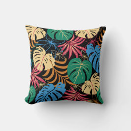 Colourful pillow with a tropical leaf pattern kussen