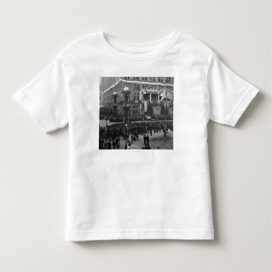 Columbiaanse parade-formatie op Lake Front Chicago Kinder Shirts (Voorkant)