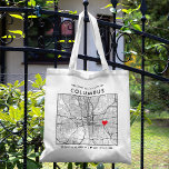 Columbus Love Locator | Stadsplattegrond Bruiloft  Tote Bag<br><div class="desc">Een leuke canvas tas voor een bruiloft of een andere gelegenheid die plaatsvindt in de prachtige stad Columbus, Ohio. Dit tas beschikt over een overhead kaart van het centrum van de stad in een zwart omzoomde boxteler. Op de top zit een korte welkomstgroet en de naam van de stad. Aan...</div>