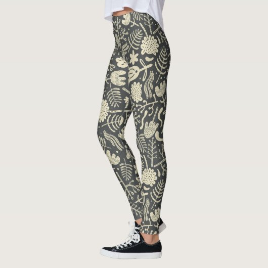 Comfort in elke beweging: ontdek onze stijlvolle L Leggings (Links)