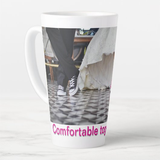 Comfortable Together Latte Love Mok van EditorsPic (Linkerhoek)
