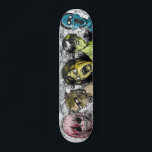 Comic Book Style Horror Zombies Persoonlijk Skateboard<br><div class="desc">Dit skateboard bevat een stripboek geïnspireerd collage van zombieillustraties in een horrorregenboog van rood en roze,  beige,  geel,  groen en blauw. Deze afbeeldingen hebben een noodlijdende stijl voor een griezelig uiterlijk.</div>