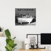 Comical Poster Boy die met zijn hond zwemt (Thuiskantoor)