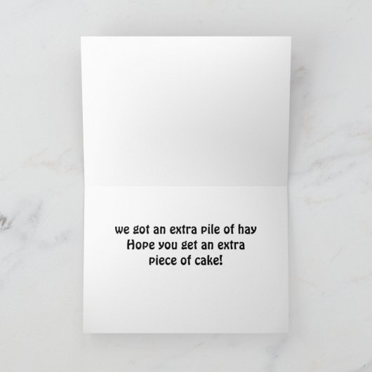 COMICAL SHEEP EATTING HAY KAN NIET. KAART (Binnen)