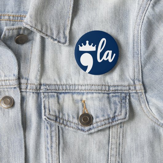 Comma La Harris leestekens met kroon 2024 Ronde Button 5,7 Cm (In situ)