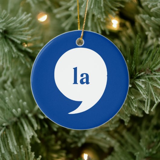 comma-la / Kamala Harris voor President 2024 Keramisch Ornament (Boom)