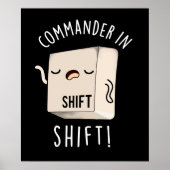 Commander in Shirt Funny Keyboard Pun Dark BG Poster (Voorkant)