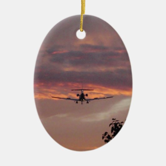 Commercial Jet Landing At Sunset Keramisch Ornament (Voorkant)