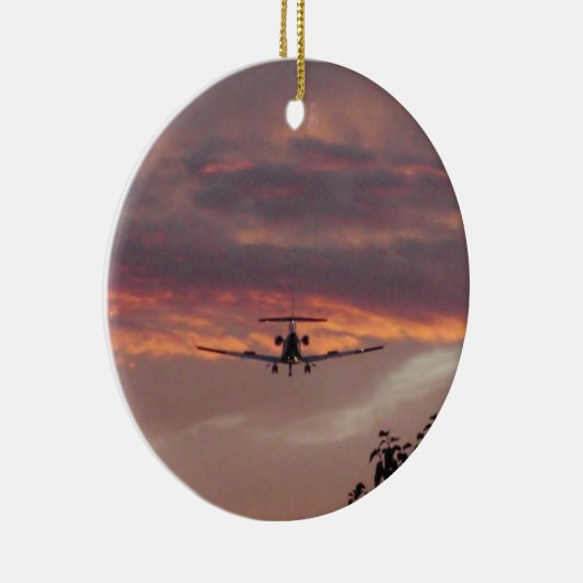 Commerciële Jet Landing op Sunset Keramisch Ornament (Rechts)