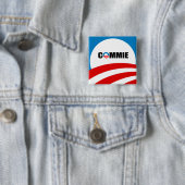 COMMIE VIERKANTE BUTTON 5,1 CM (In situ)