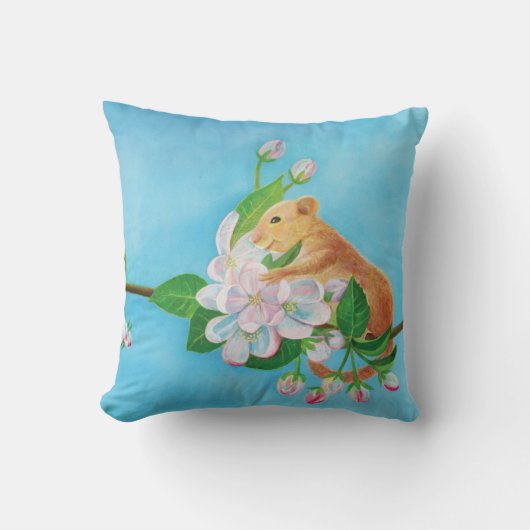 Common Dormouse on blooming branch of apple tree Kussen (Voorkant)