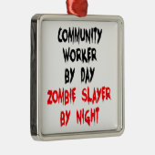 Community Worker Zombie Slayer Metalen Ornament (Rechts)