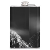 Compass star embleem monogram dramatische bergen heupfles (Achterkant)