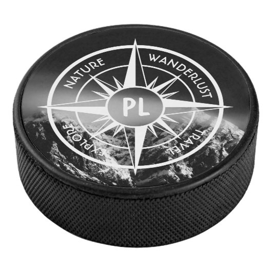 Compass star embleem monogram dramatische bergen hockey puck (3/4)