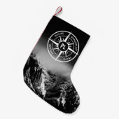 Compass star embleem monogram dramatische bergen kleine kerstsok (Voorkant (Hangend))