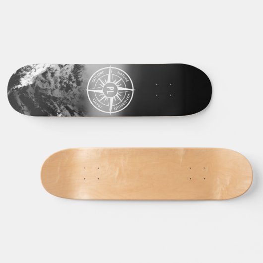 Compass star embleem monogram dramatische bergen persoonlijk skateboard (Horizontaal)