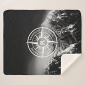 Compass star embleem monogram dramatische bergen sherpa deken (Voorkant (horizontaal))