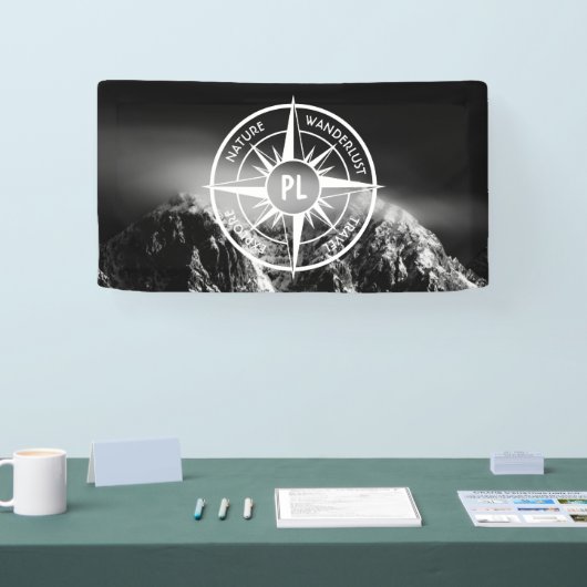 Compass star embleem monogram dramatische bergen spandoek (Beurs)