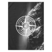 Compass star embleem monogram dramatische bergen tafelkleed (Voorkant)