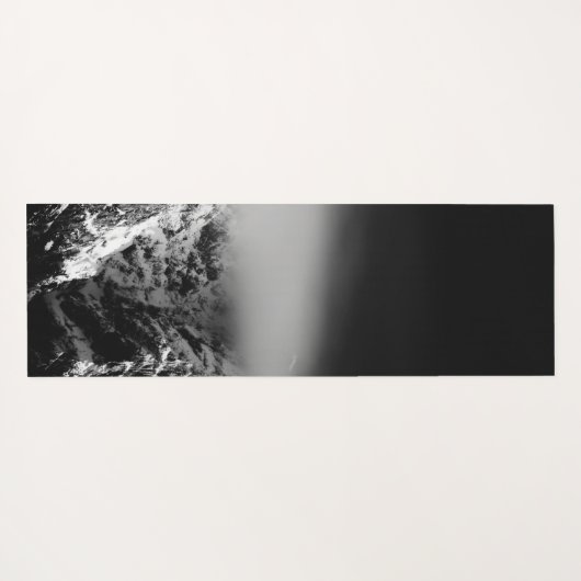 Compass star embleem monogram dramatische bergen yogamat (Achterkant (horizontaal))