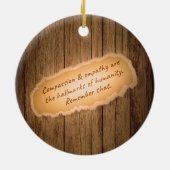 Compassie en empathie zijn de Hallarinaties van de Keramisch Ornament (Achterkant)