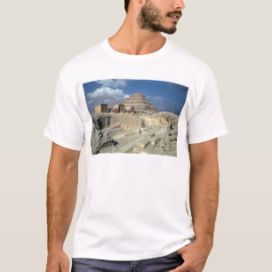 Complex van Djoser met inbegrip van de Stap pirami T-shirt