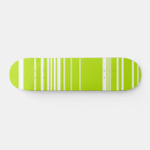 Complexe strepen in limoengroen en wit persoonlijk skateboard (Horizontaal)